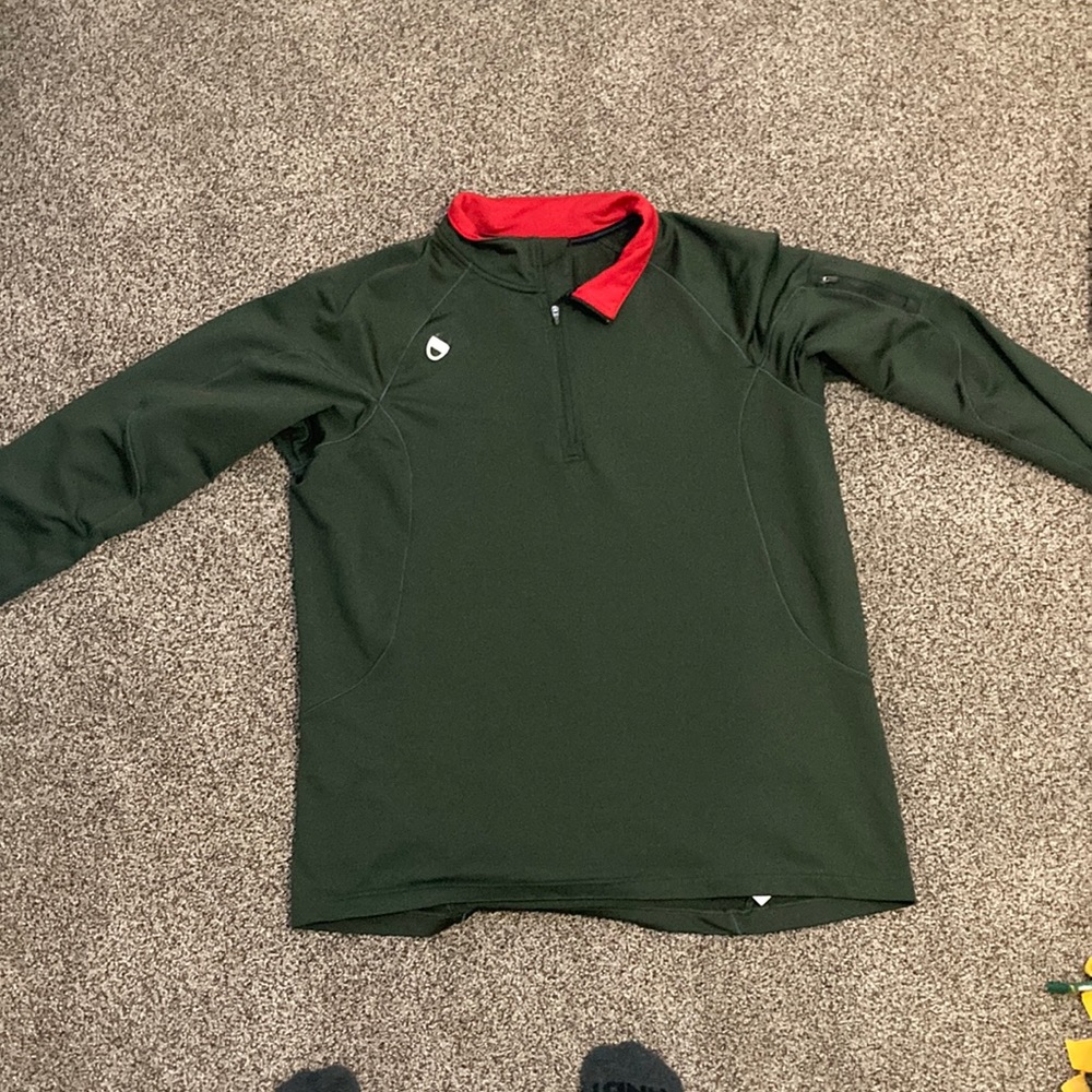 Long sleeve hoodless shirt